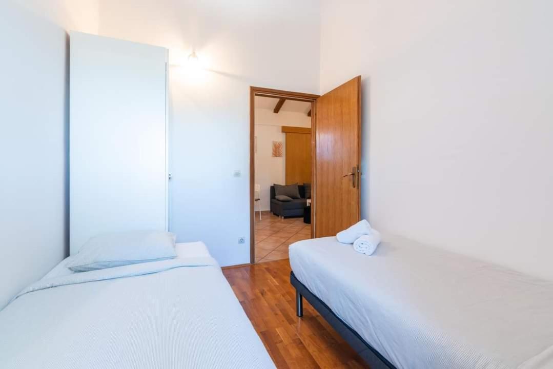 Apartment Gobac Icici Luaran gambar